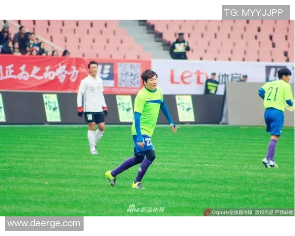 13号足球明星的精彩瞬间与背后的故事揭秘 13号足球明星的精彩瞬间与背后的故事揭秘